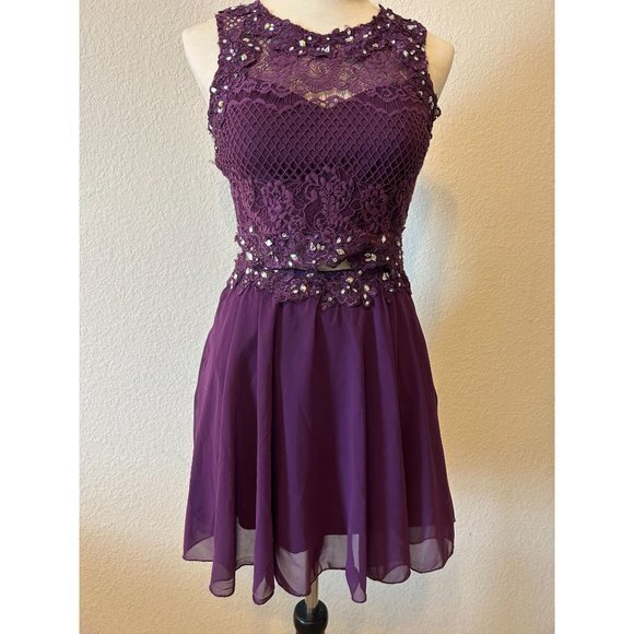 Women's Purple 2 PIece Rhinestone Lace‎  Dress Homecoming Party Size 7 - Picture 1 of 16